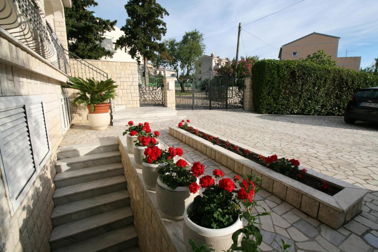 Apartments Lonzor I Selce Extérieur photo