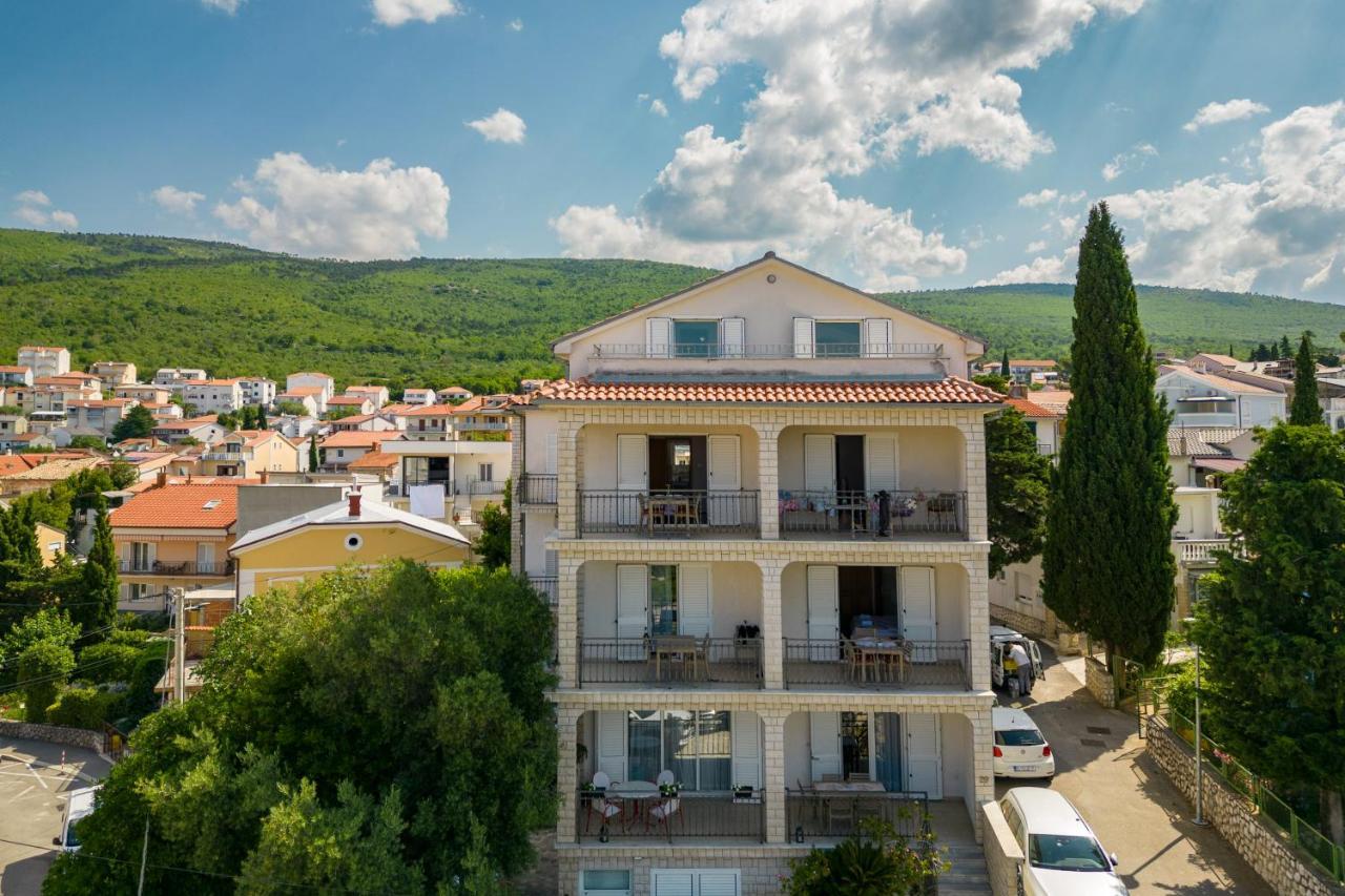 Apartments Lonzor I Selce Extérieur photo