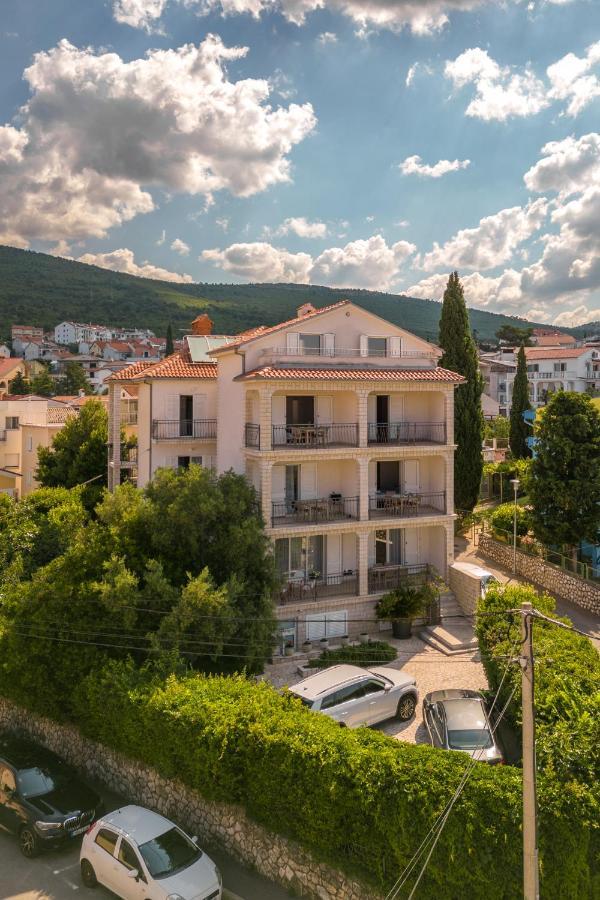 Apartments Lonzor I Selce Extérieur photo